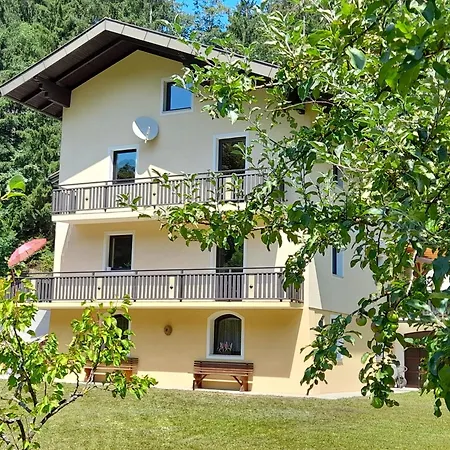 Haus Am Schloss Appartement
